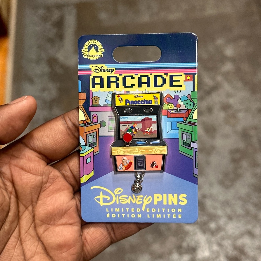 Arcade disney pin
